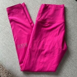 Fleo el toro 25” hot pink